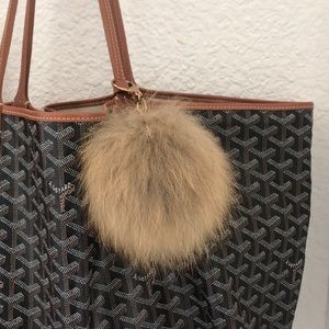 Pouf bag charm